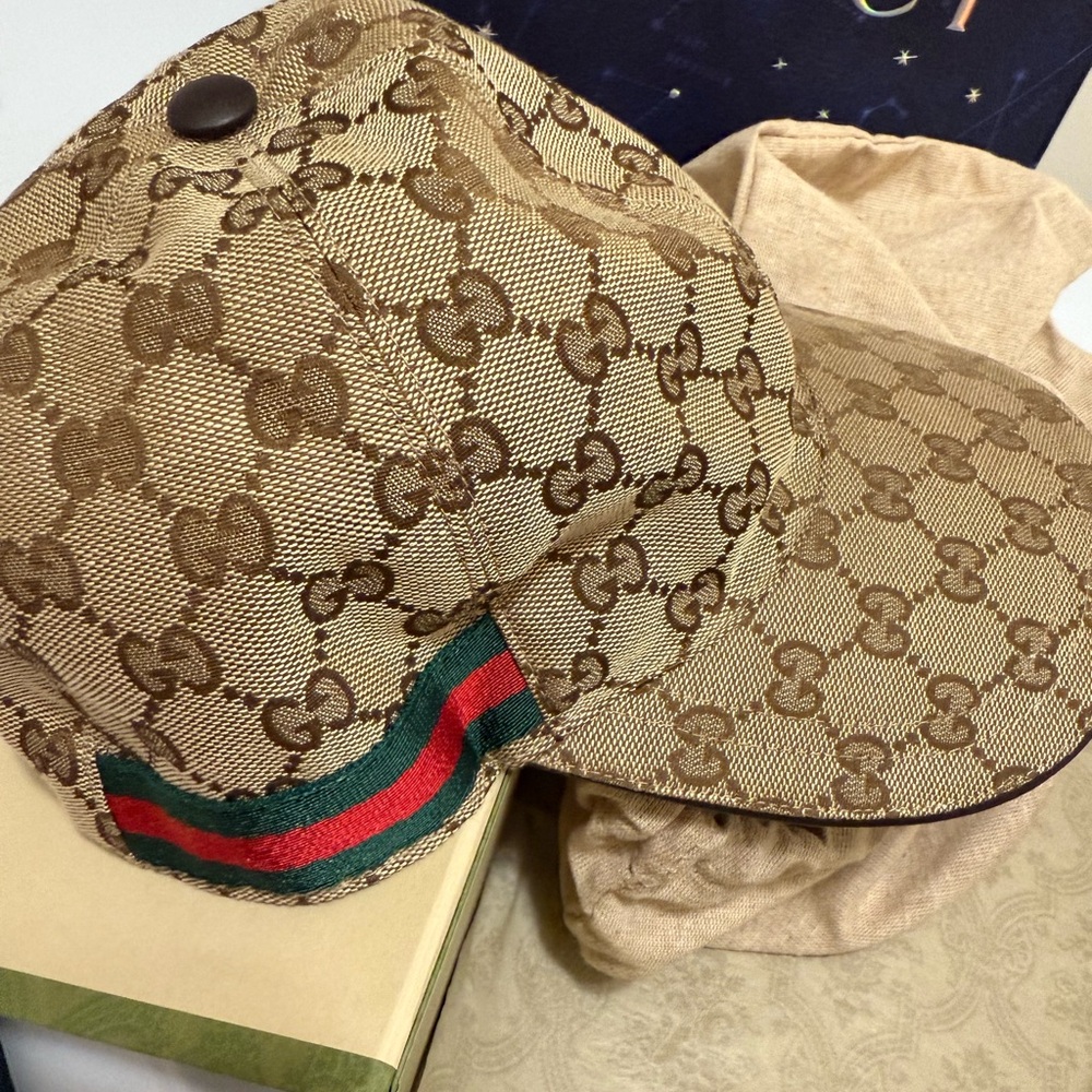 Gucci Tan Monogram Cap with Green and Red Stripe